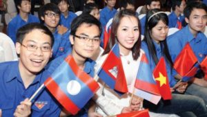 chúng ta nên học tập tiếp thu những gì ở các dân tộc trên thế giới