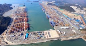 tại sao phần lớn các hải cảng trên thế giới phân bố chủ yếu ở hai bờ đại tây dương